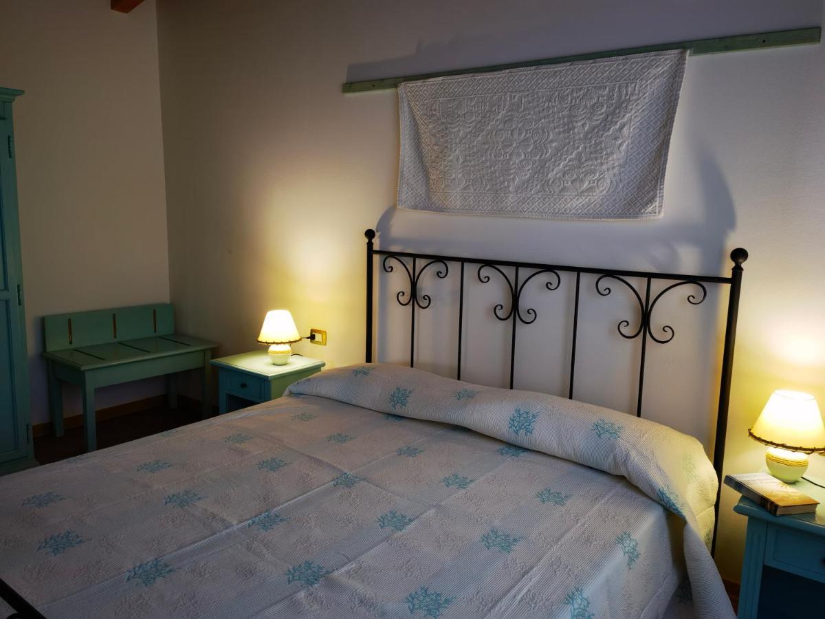 La Corte Degli Ulivi - Albergo Rurale Tresnuraghes Eksteriør bilde