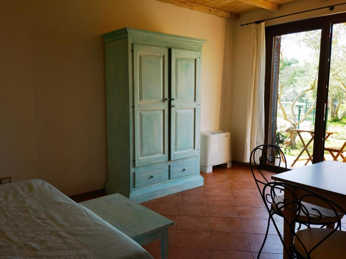La Corte Degli Ulivi - Albergo Rurale Tresnuraghes Eksteriør bilde